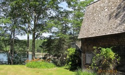 Blue-Hill-Falls-cottage